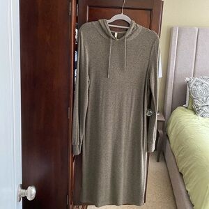 Soyaconcept hooded knot midi dress